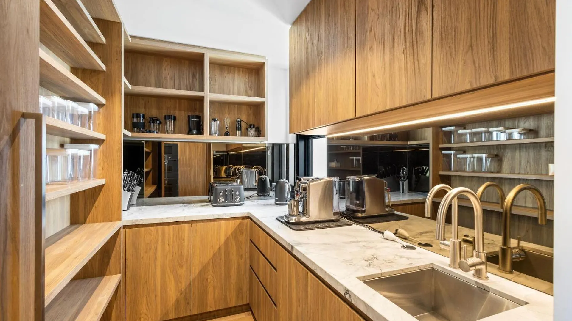 דירות קולום ביץ' Penthouse At First Bay Coolum